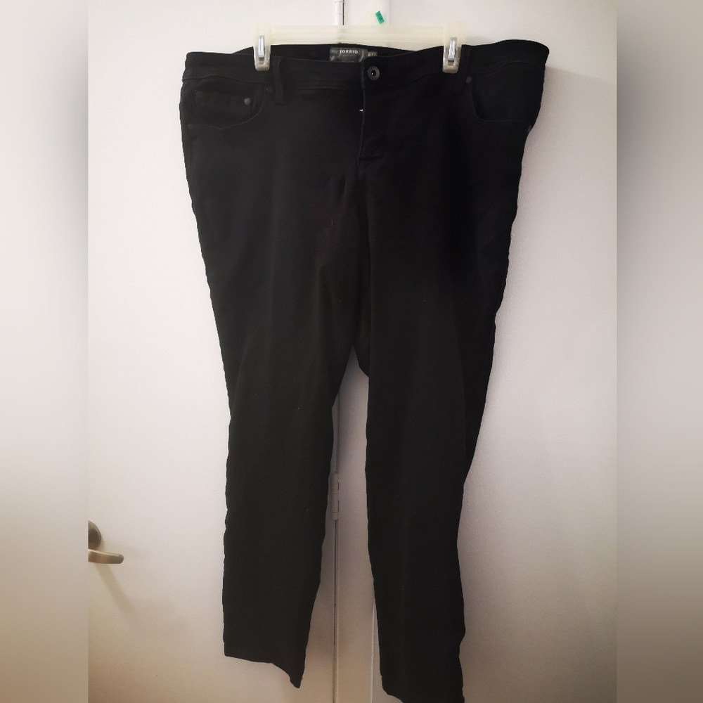 Torrid mid rise luxe skinny jeggings sateen stretch